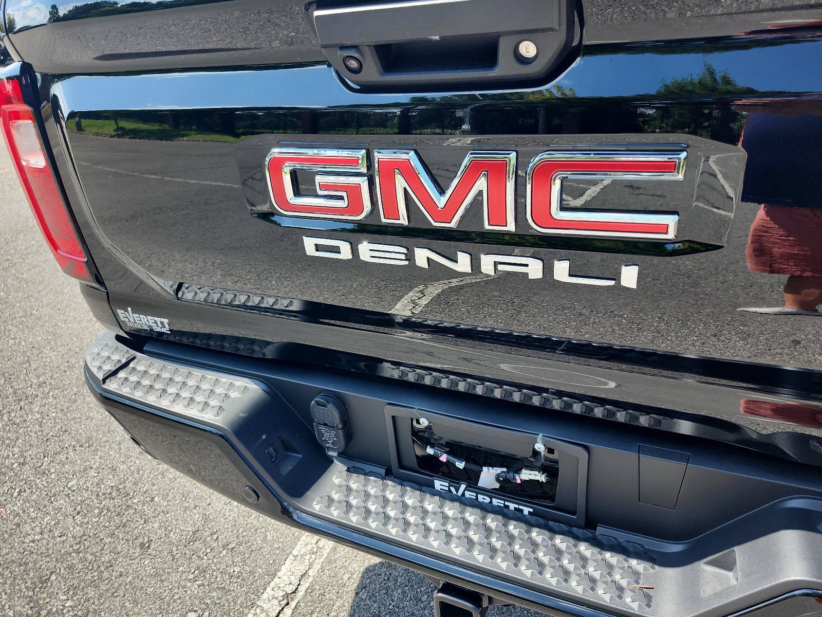 Used 2026 GMC Canyon Denali AWD/4WD image 4