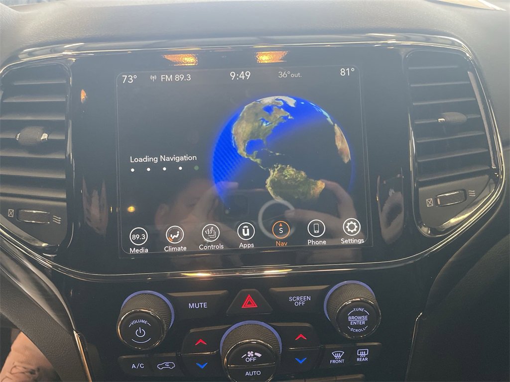 Used 2022 Jeep Grand Cherokee Laredo X image 24