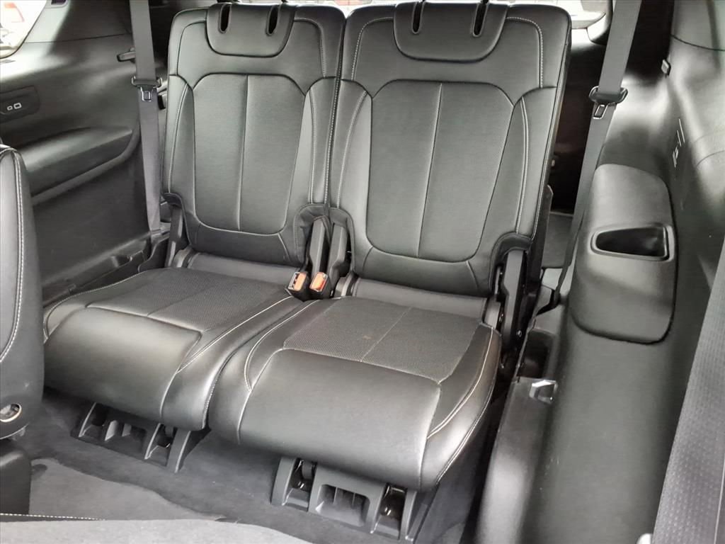 Used 2024 Jeep Grand Cherokee L Limited w/ Luxury Tech Group II image 15