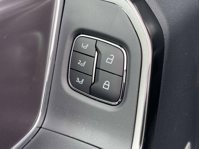 New 2026 Ford F250 Platinum w/ Tremor Off-Road Package image 24