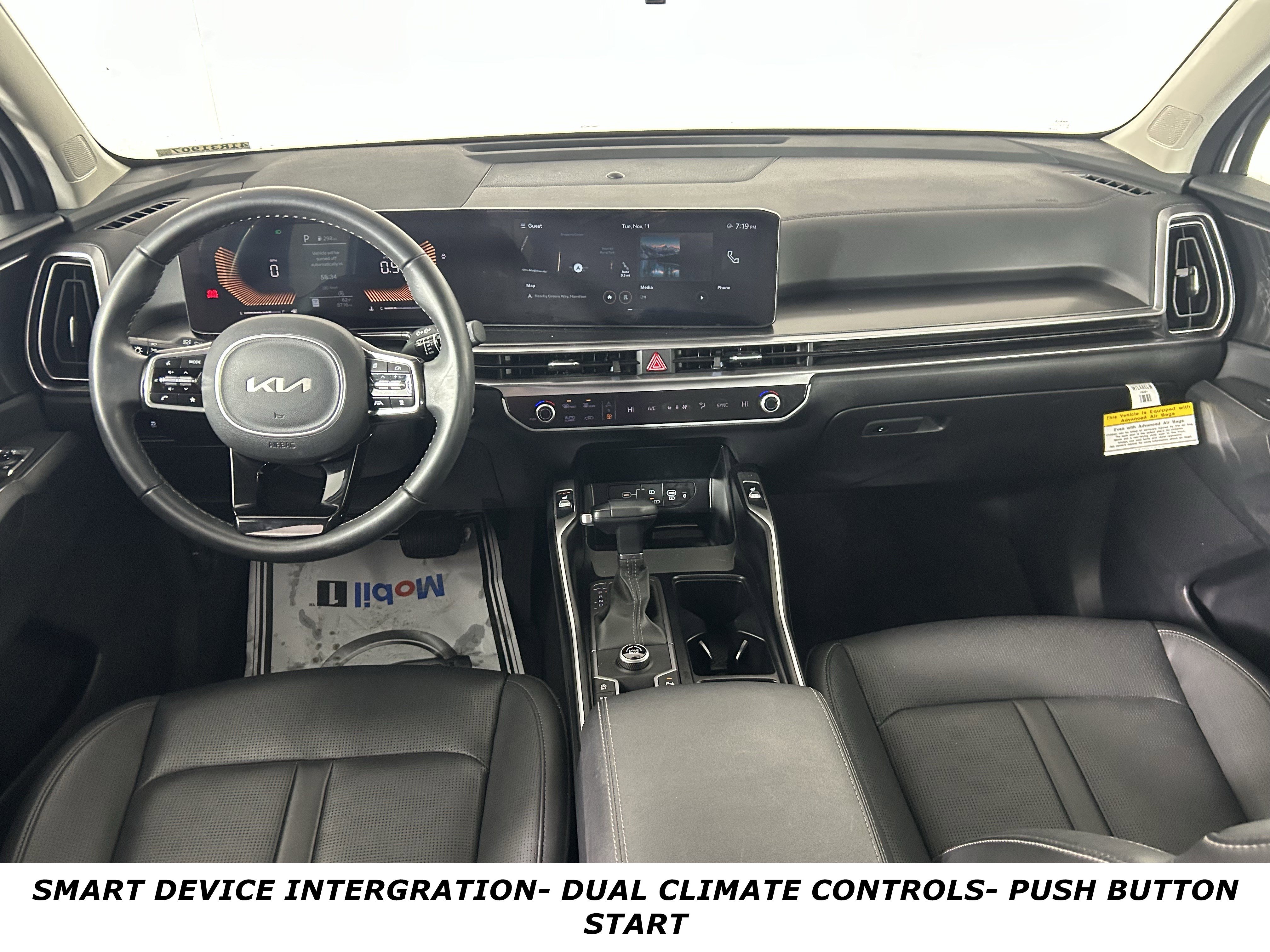 Used 2025 Kia Sorento S image 4