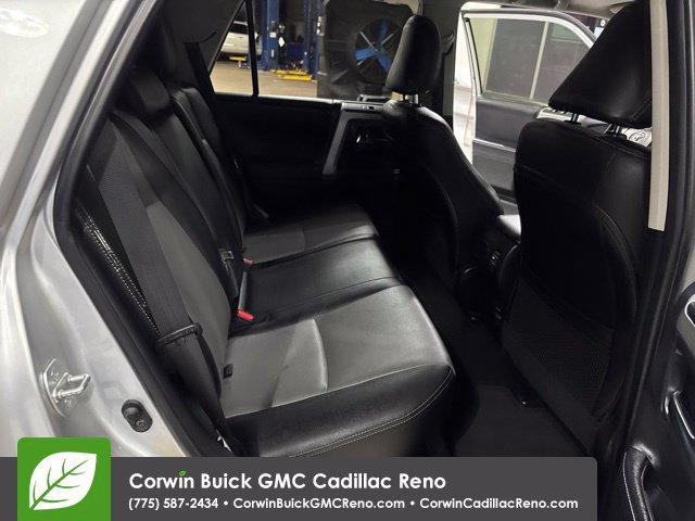 Used 2018 Toyota 4Runner SR5 Premium AWD/4WD image 32
