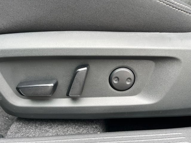 New 2026 Nissan Rogue SV AWD/4WD image 8