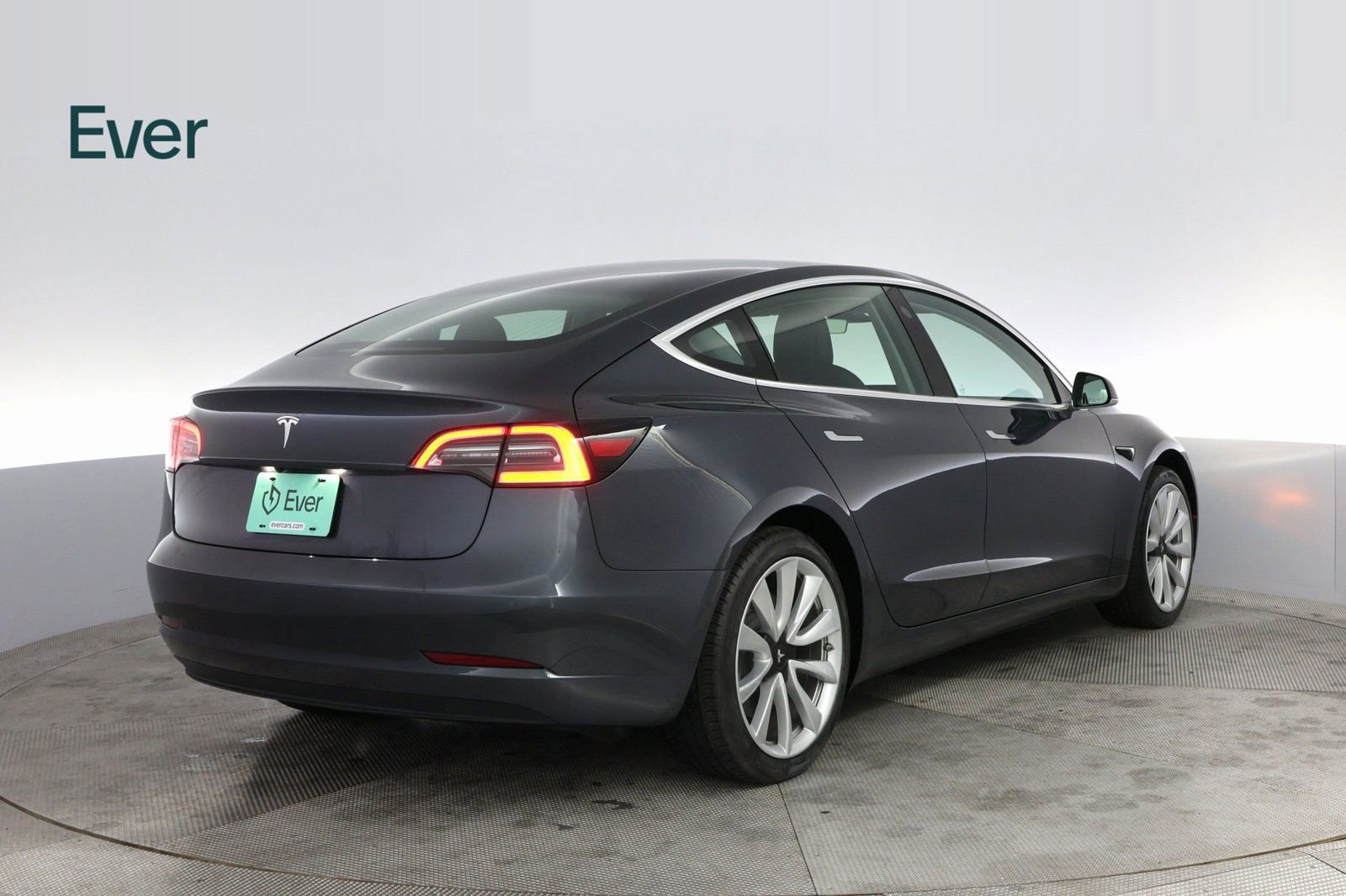Used 2019 Tesla Model 3 Standard Range Plus image 12