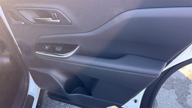 New 2025 Toyota Crown Signia image 31