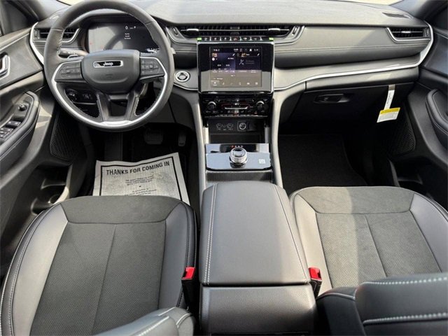 New 2025 Jeep Grand Cherokee L Altitude image 20