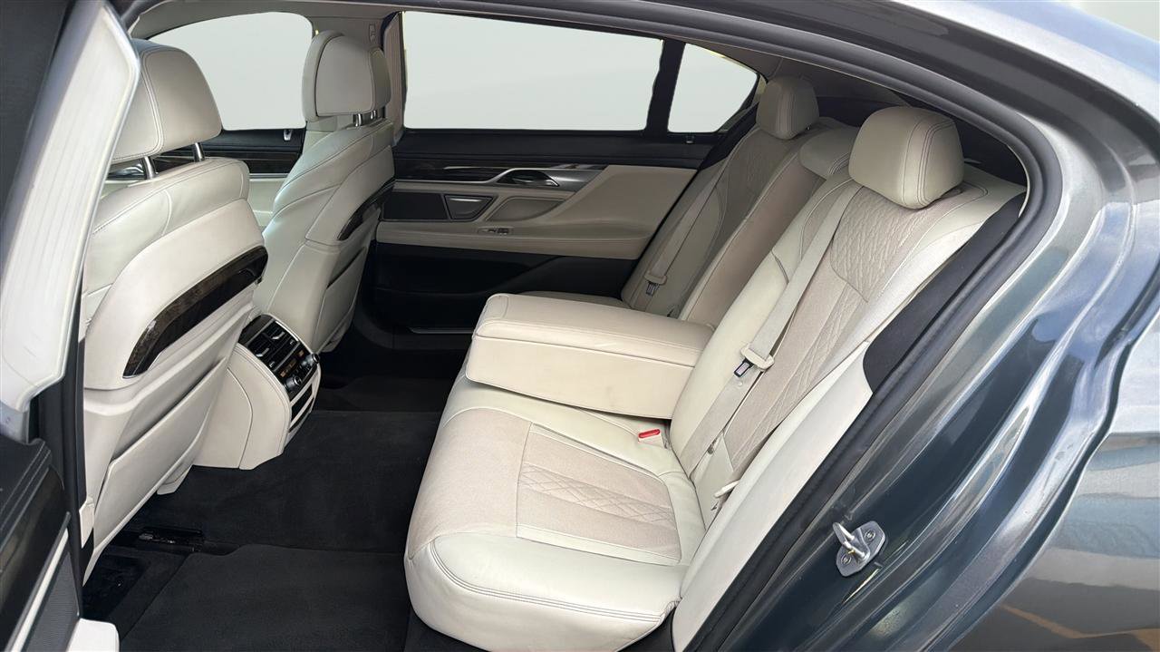 Used 2016 BMW 750i xDrive AWD/4WD image 20