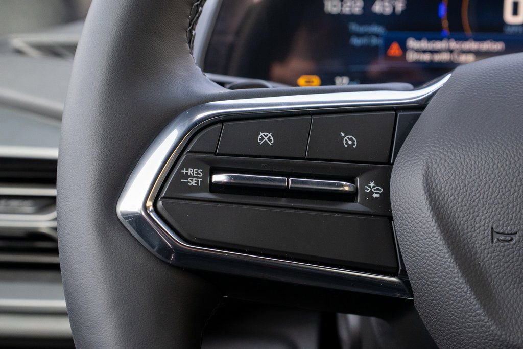 New 2025 Chevrolet Silverado EV LT image 30