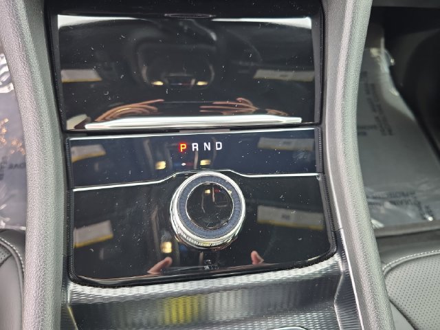 New 2026 Jeep Grand Cherokee Limited w/ Luxury Tech Group II RWD image 21