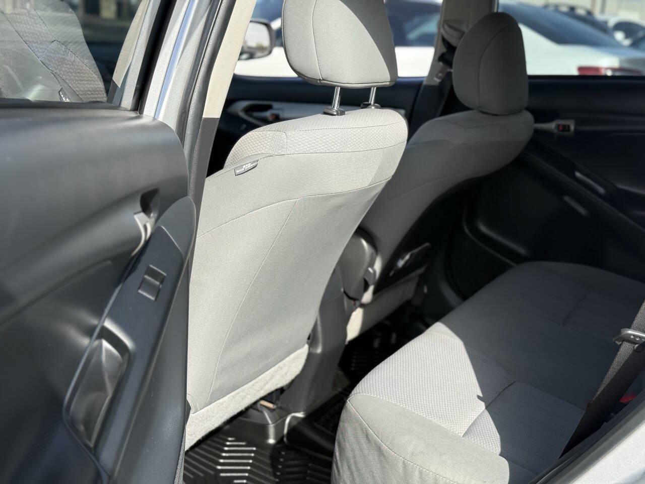 Used 2012 Toyota Matrix S image 11