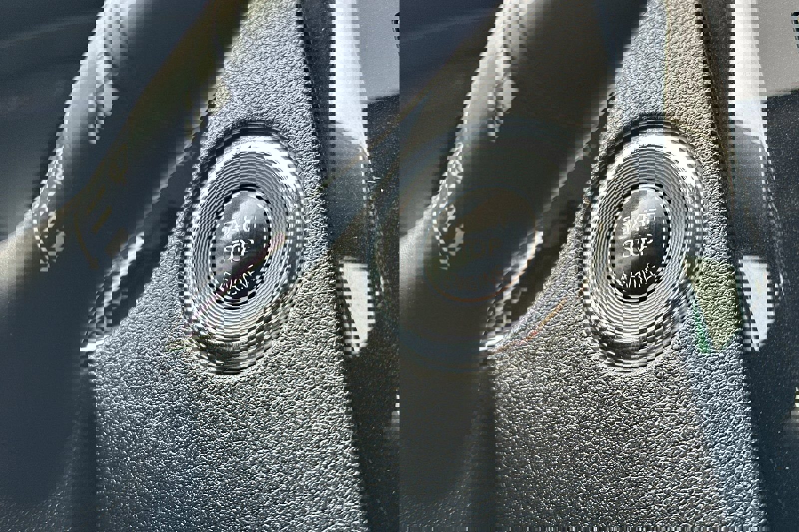 Used 2020 Nissan Rogue SL image 26