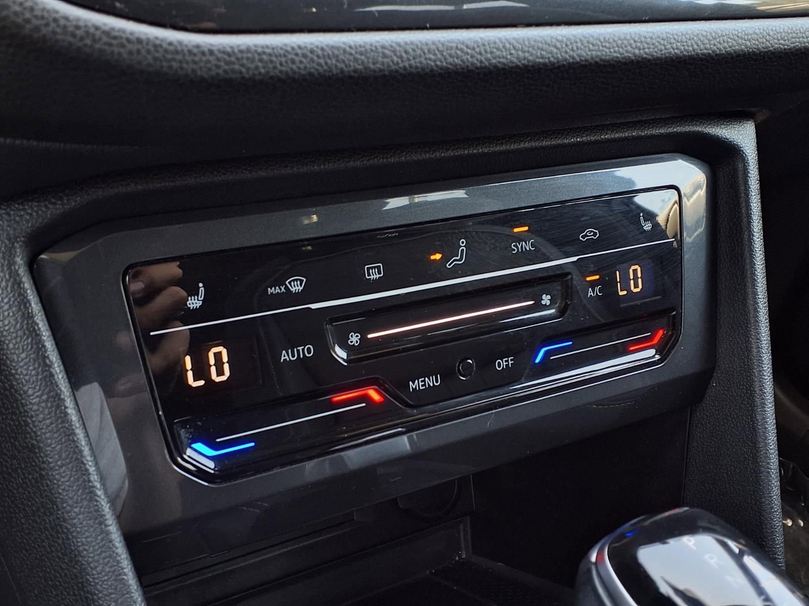 Certified 2023 Volkswagen Tiguan SE R-Line FWD image 10