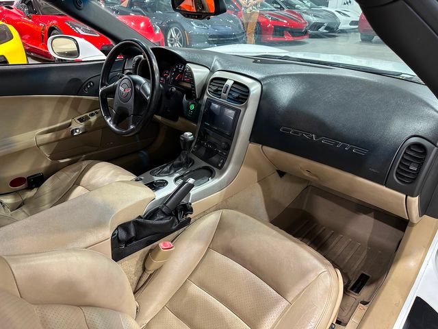 Used 2005 Chevrolet Corvette Coupe w/ Preferred Equipment Group RWD image 8