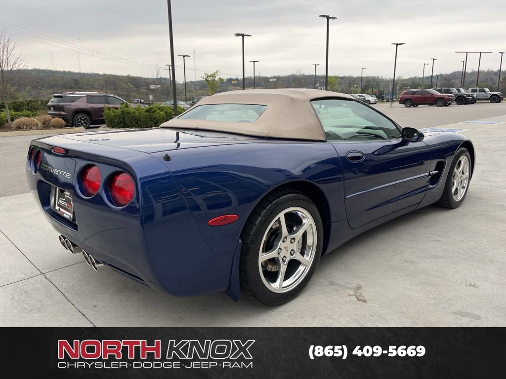 Used 2004 Chevrolet Corvette Convertible w/ Preferred Equipment Group image 17