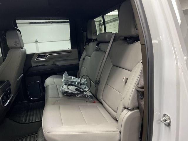 Certified 2025 Chevrolet Silverado 2500 LTZ w/ LTZ Convenience Package AWD/4WD image 25