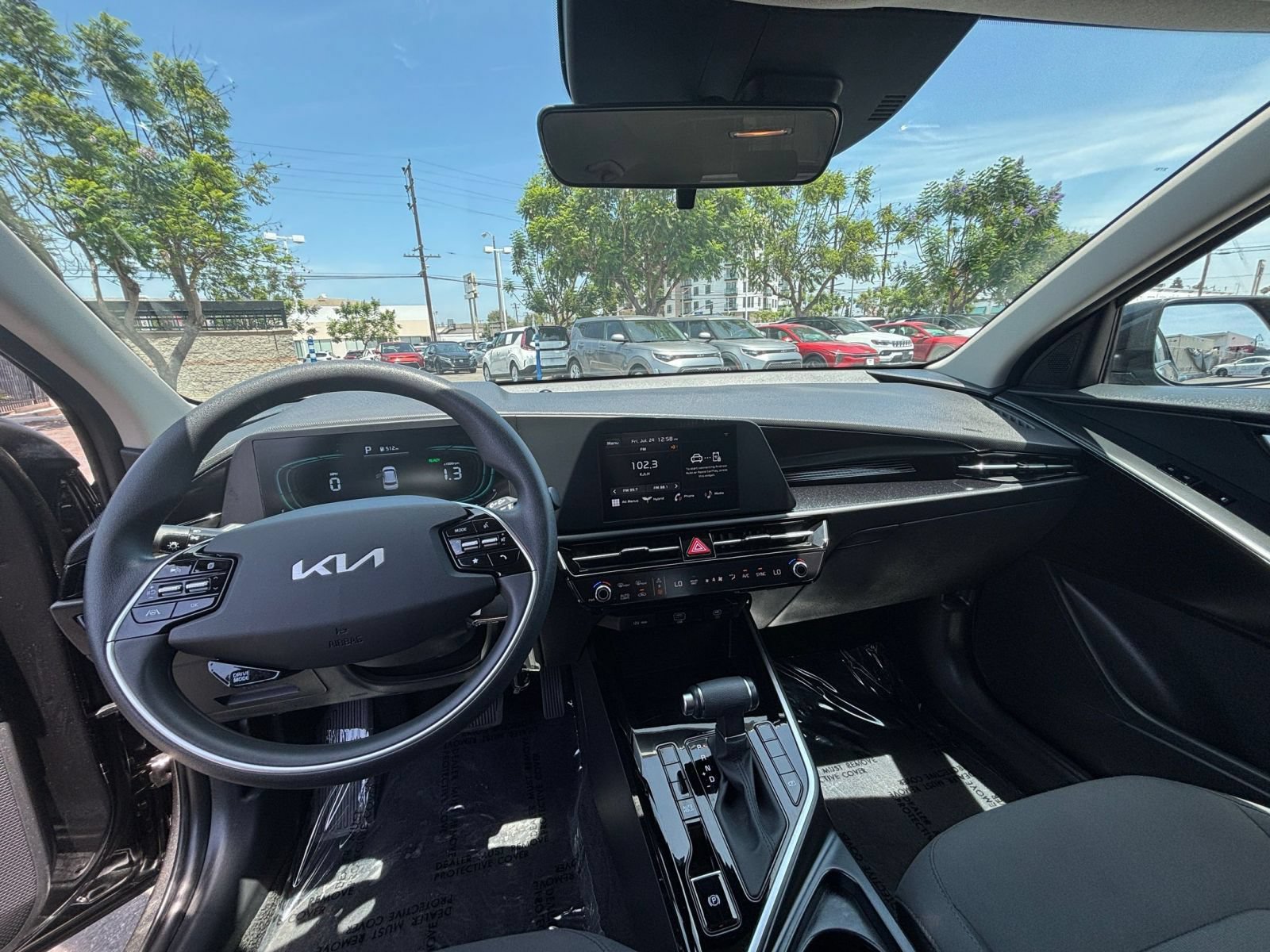 Used 2026 Kia Niro LX FWD image 33