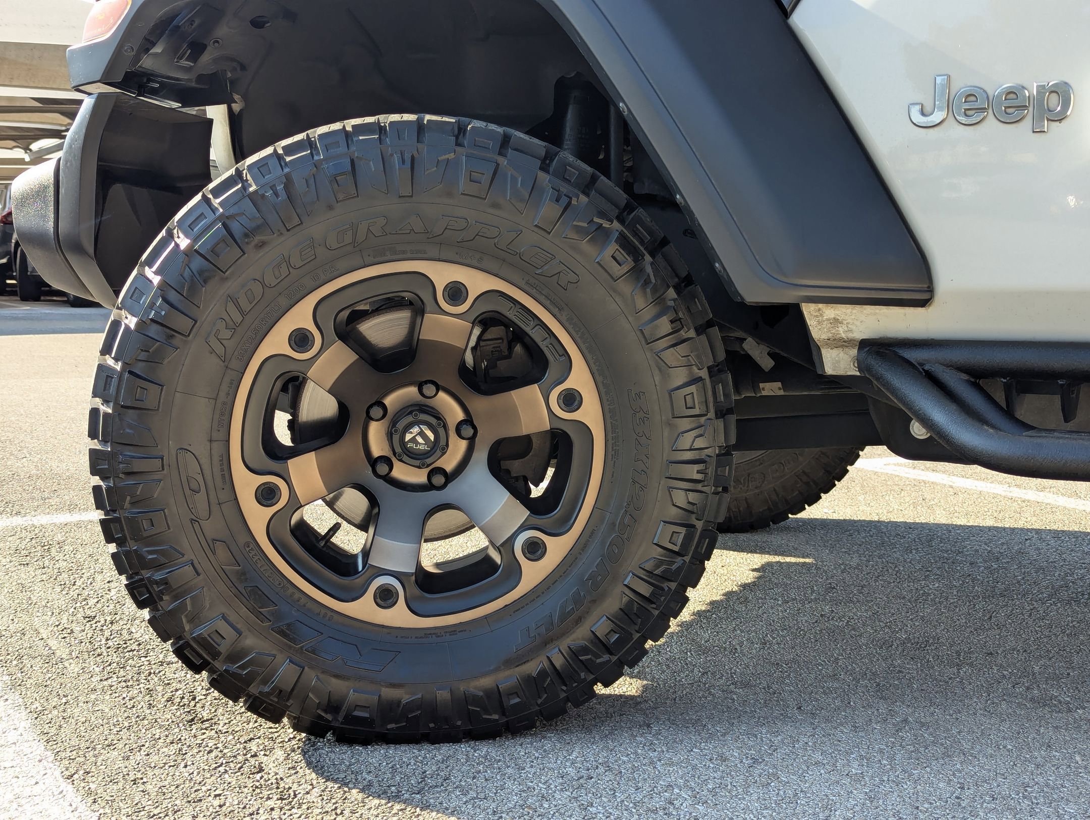 Used 2018 Jeep Wrangler Unlimited Sport image 26