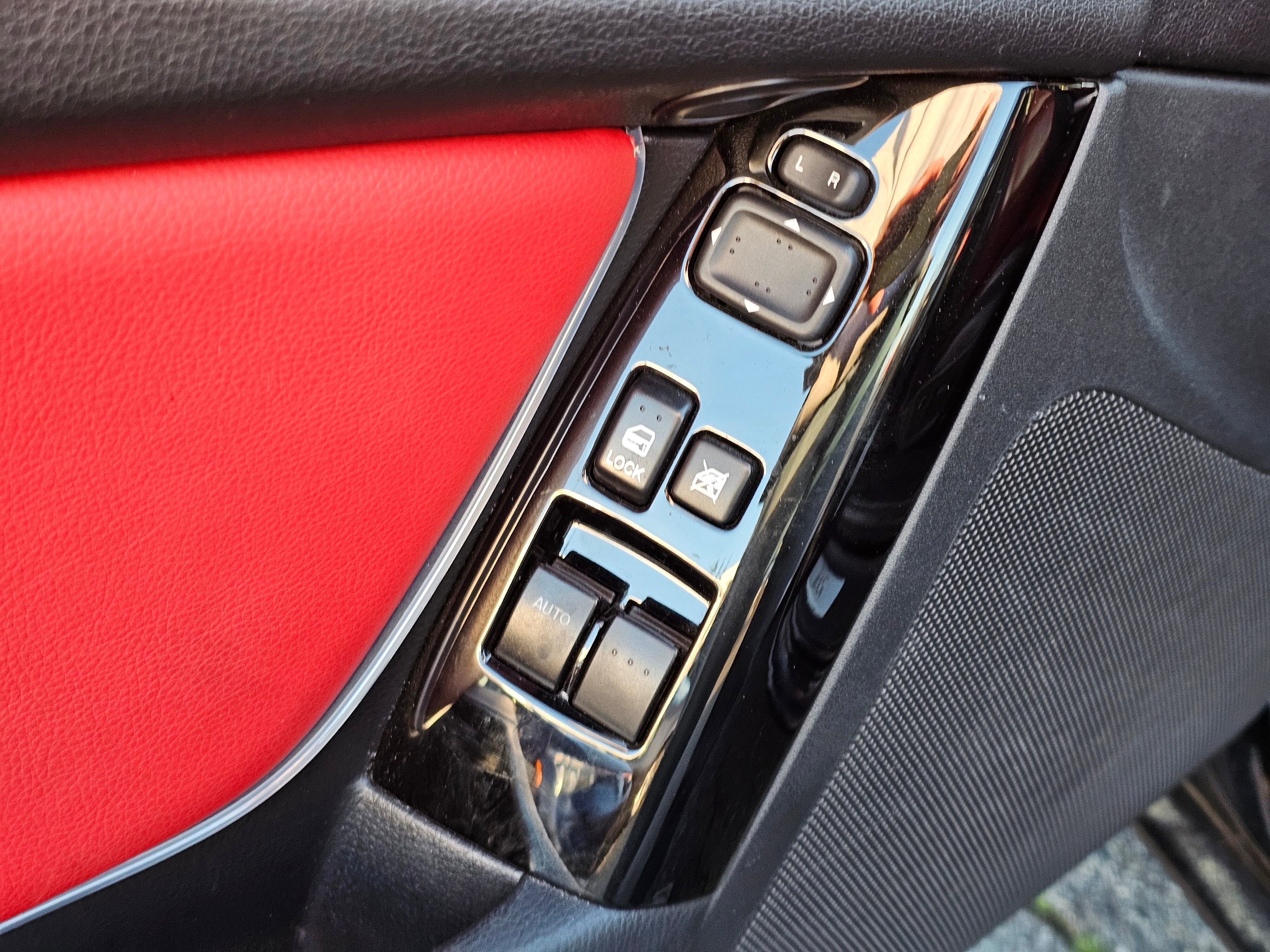 Used 2004 MAZDA RX-8 w/ MT Grand Touring Pkg image 23