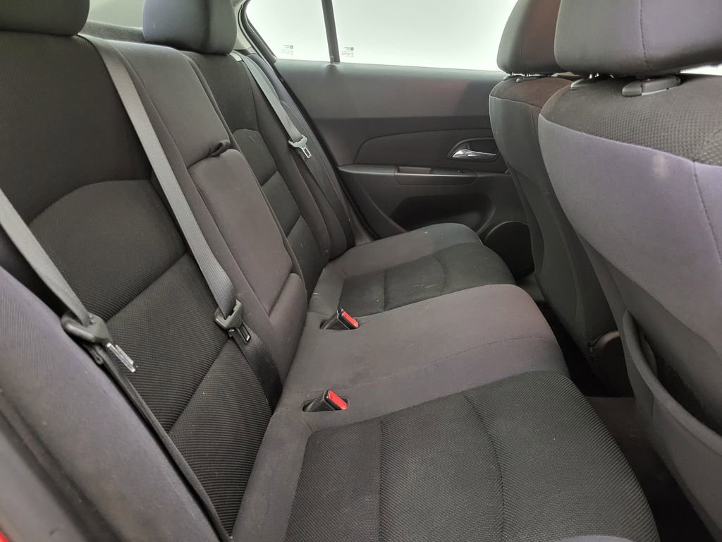Used 2015 Chevrolet Cruze LT image 35