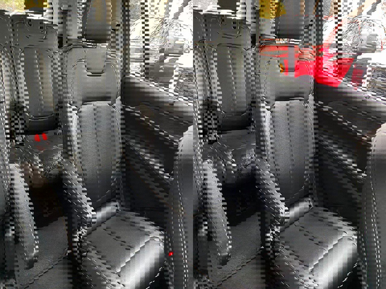 Used 2023 Jeep Grand Cherokee L Limited w/ Luxury Tech Group II image 23