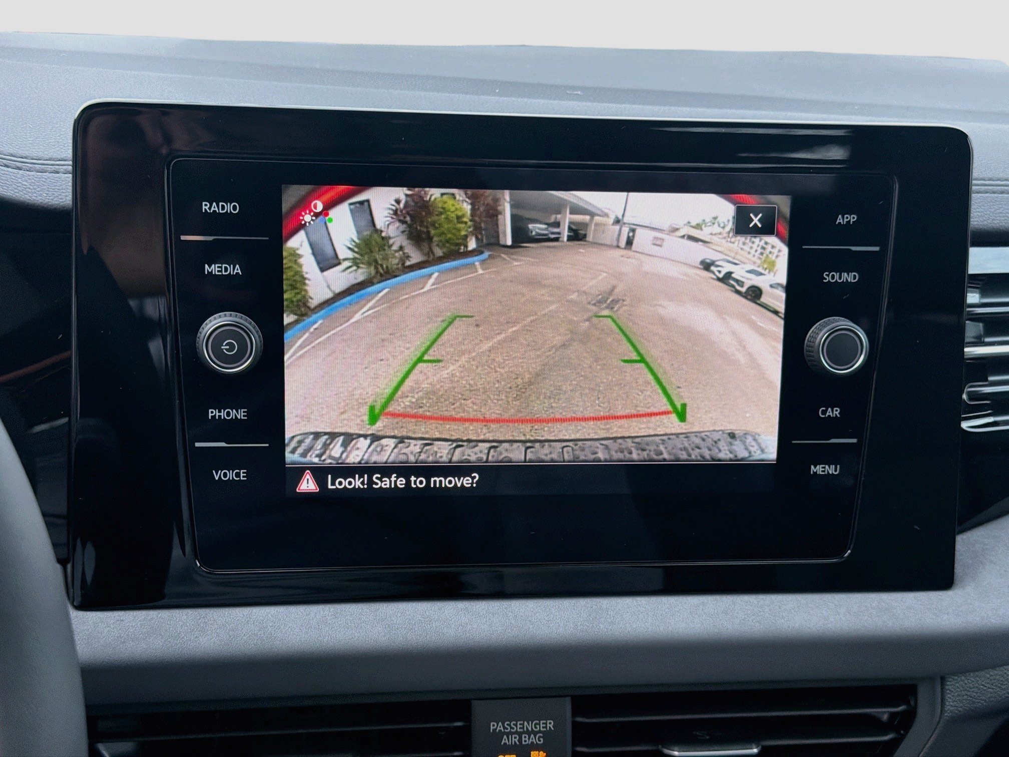 New 2027 Volkswagen Jetta SE FWD image 13
