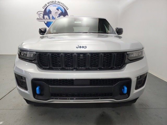 New 2024 Jeep Grand Cherokee Limited 4xe image 8