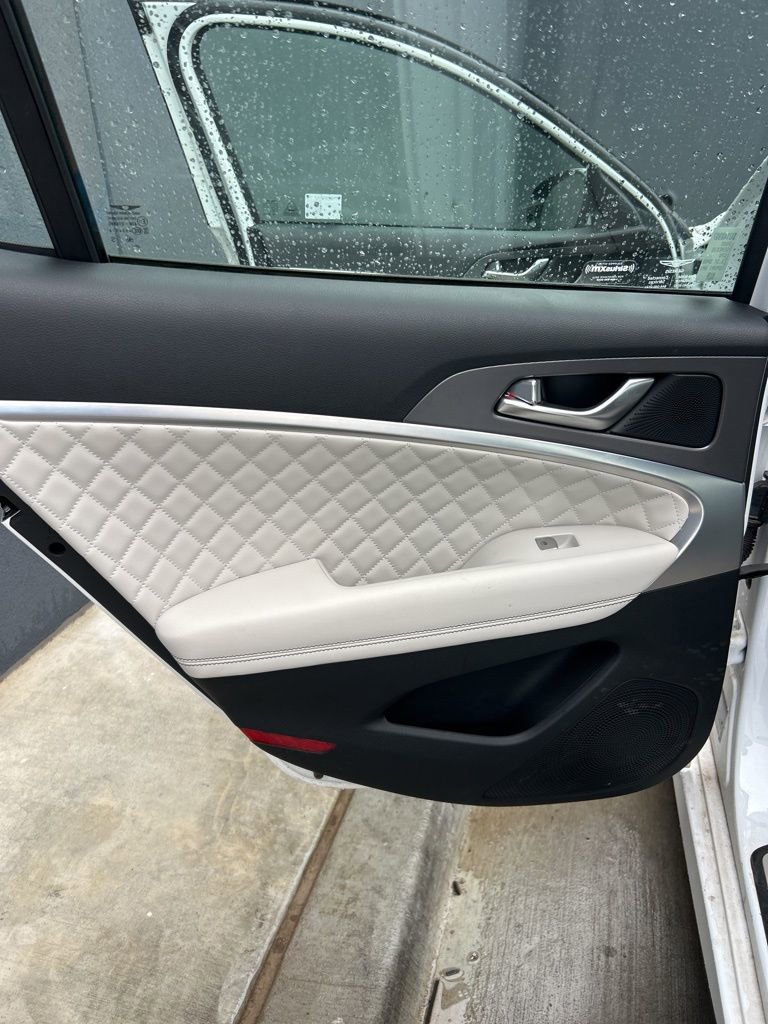 Used 2025 Genesis G70 3.3T Advanced w/ Sport Prestige Package image 10