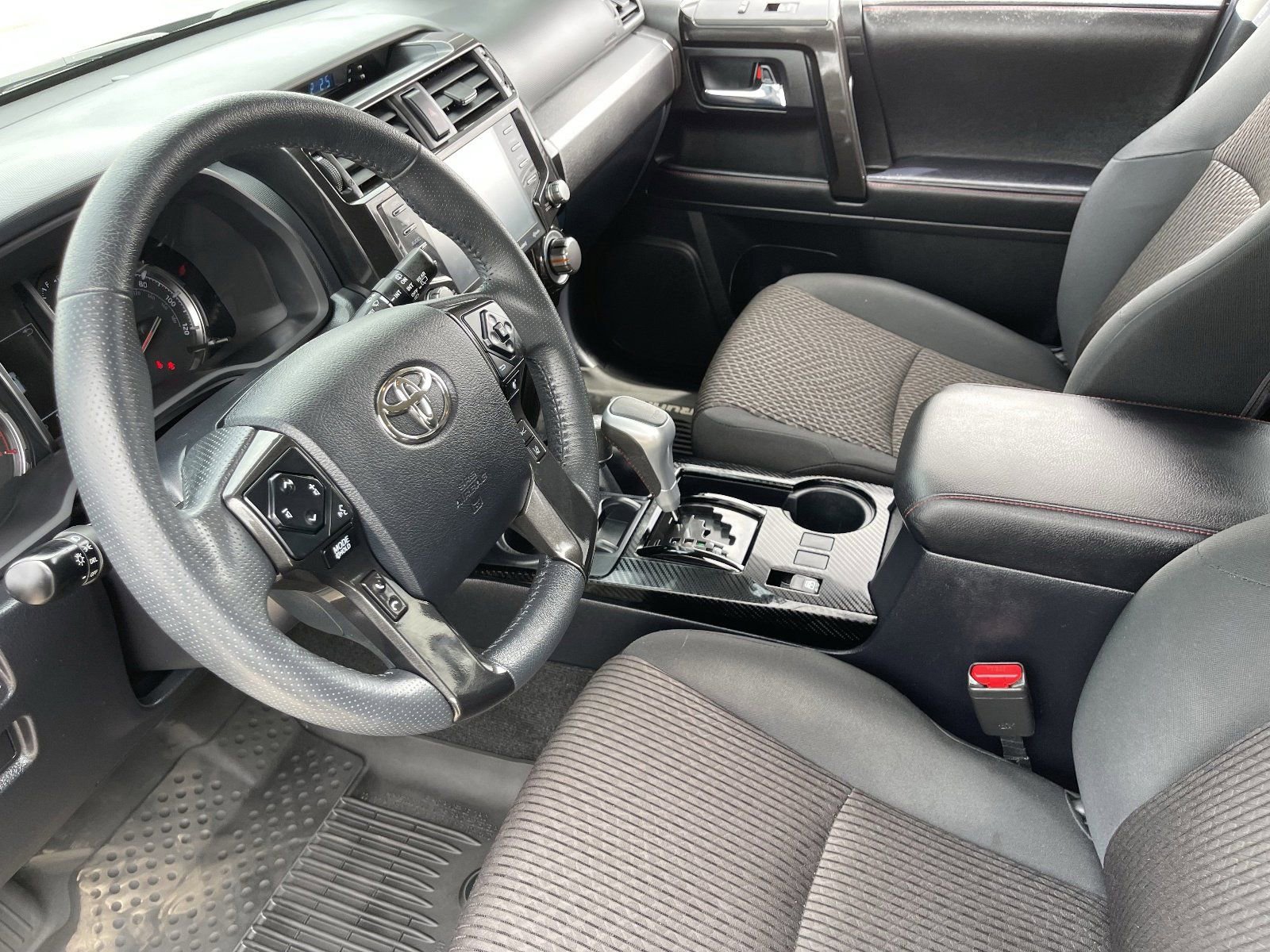 Used 2021 Toyota 4Runner TRD Off-Road AWD/4WD image 20