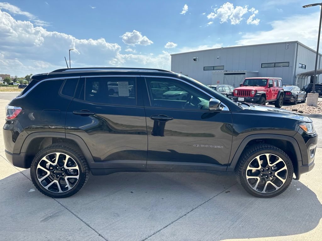 Used 2018 Jeep Compass Limited w/ Navigation Group AWD/4WD image 6