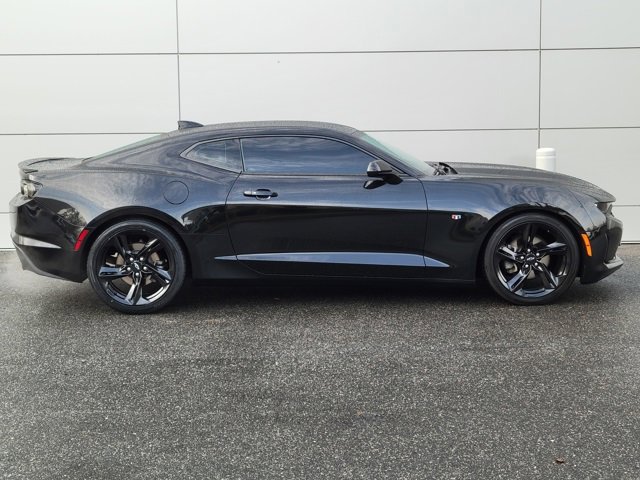 Used 2021 Chevrolet Camaro LT w/ RS Package image 7