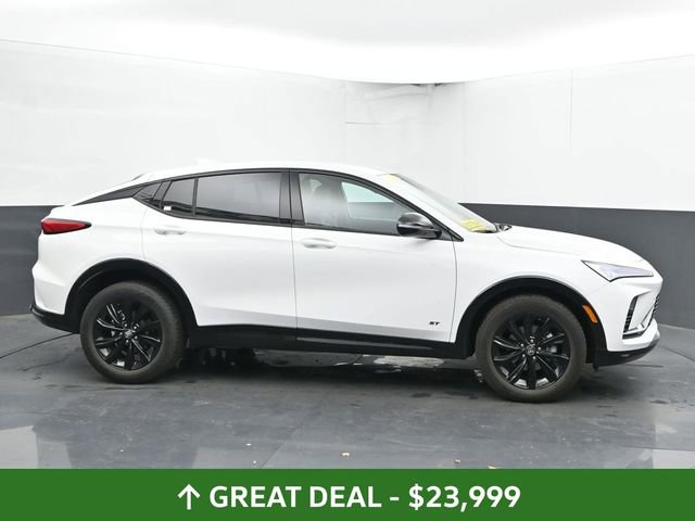 Used 2025 Buick Envista Sport Touring image 13