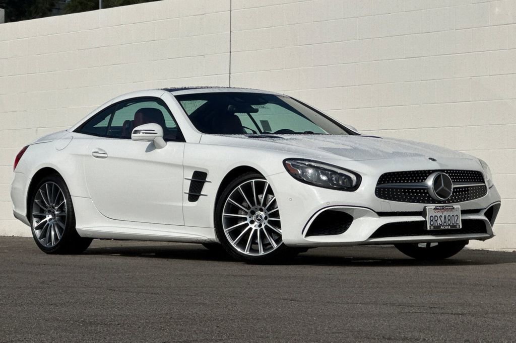 Used 2020 Mercedes-Benz SL 550 image 11