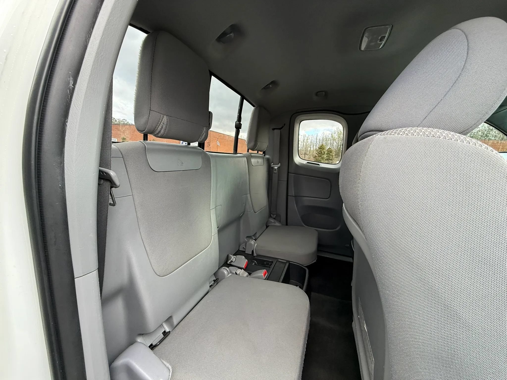 Used 2015 Toyota Tacoma 2WD Access Cab w/ Convenience Package image 14