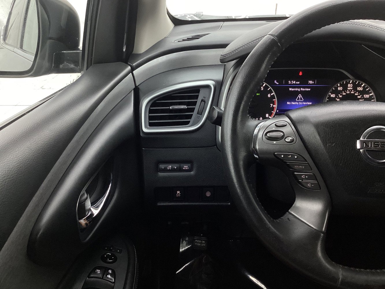 Used 2020 Nissan Murano SV image 31