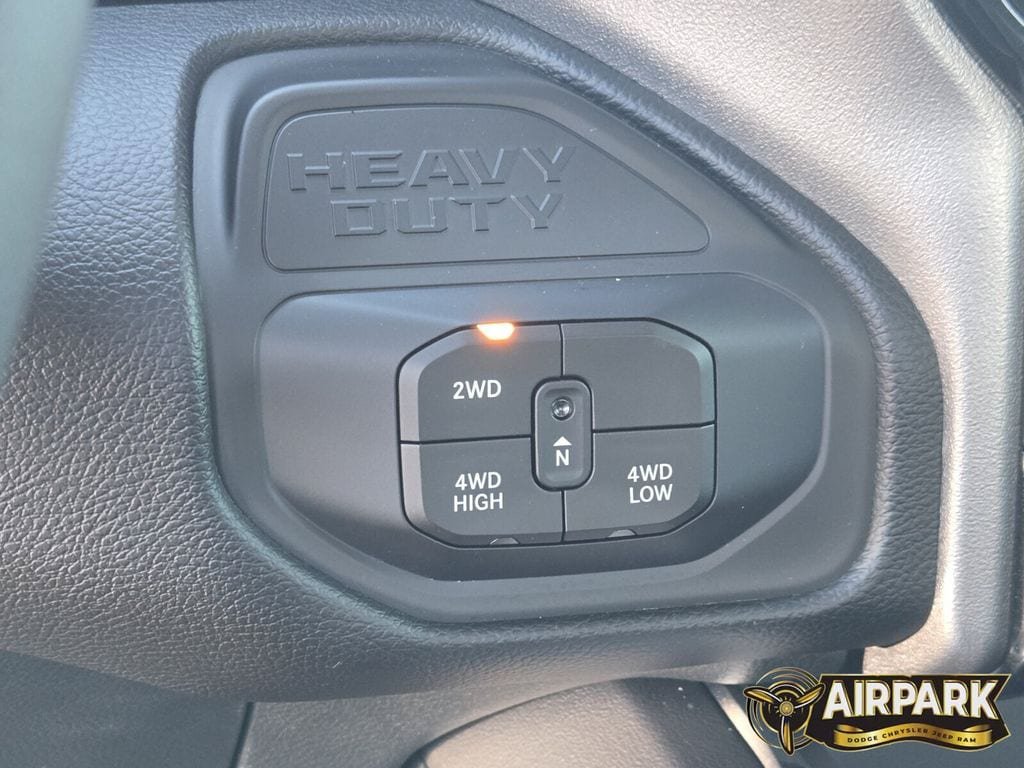 New 2026 RAM 2500 Laramie AWD/4WD image 26