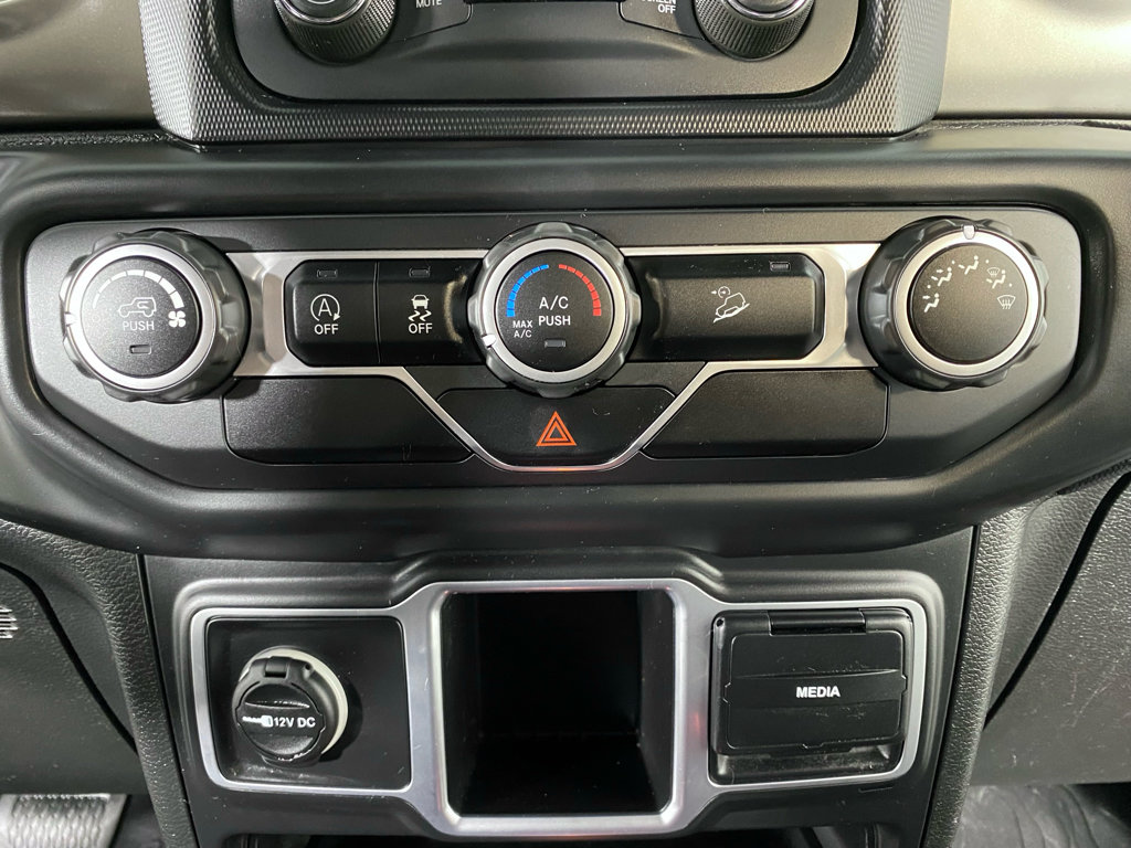 Used 2018 Jeep Wrangler Sport AWD/4WD image 8