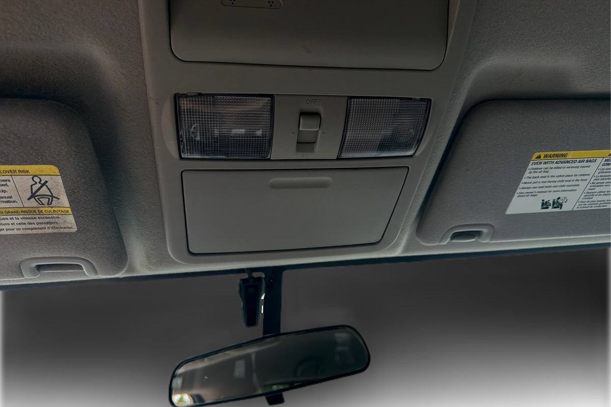 Used 2018 Nissan Frontier SV RWD image 14