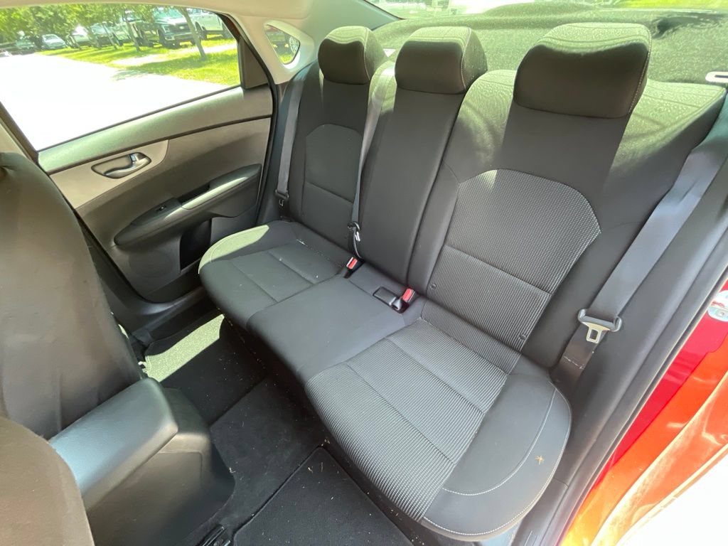 Used 2020 Kia Forte LXS FWD image 9