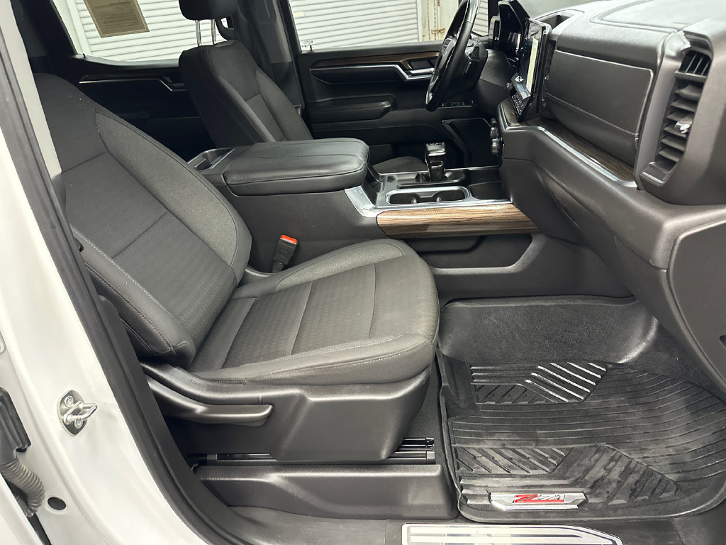 Used 2024 Chevrolet Silverado 1500 LT Trail Boss w/ Protection Package AWD/4WD image 14