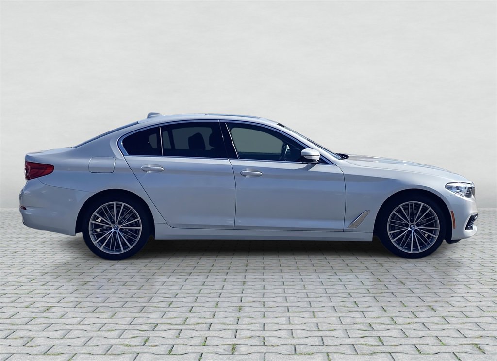 Used 2020 BMW 530i xDrive w/ Premium Package image 8