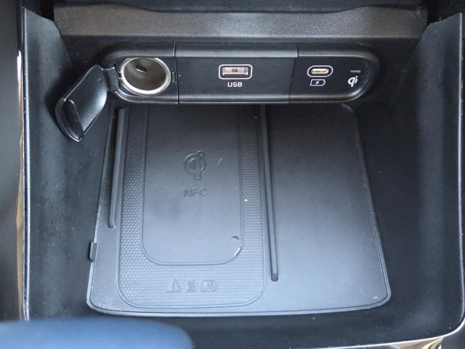 Used 2024 Kia Telluride SX image 9