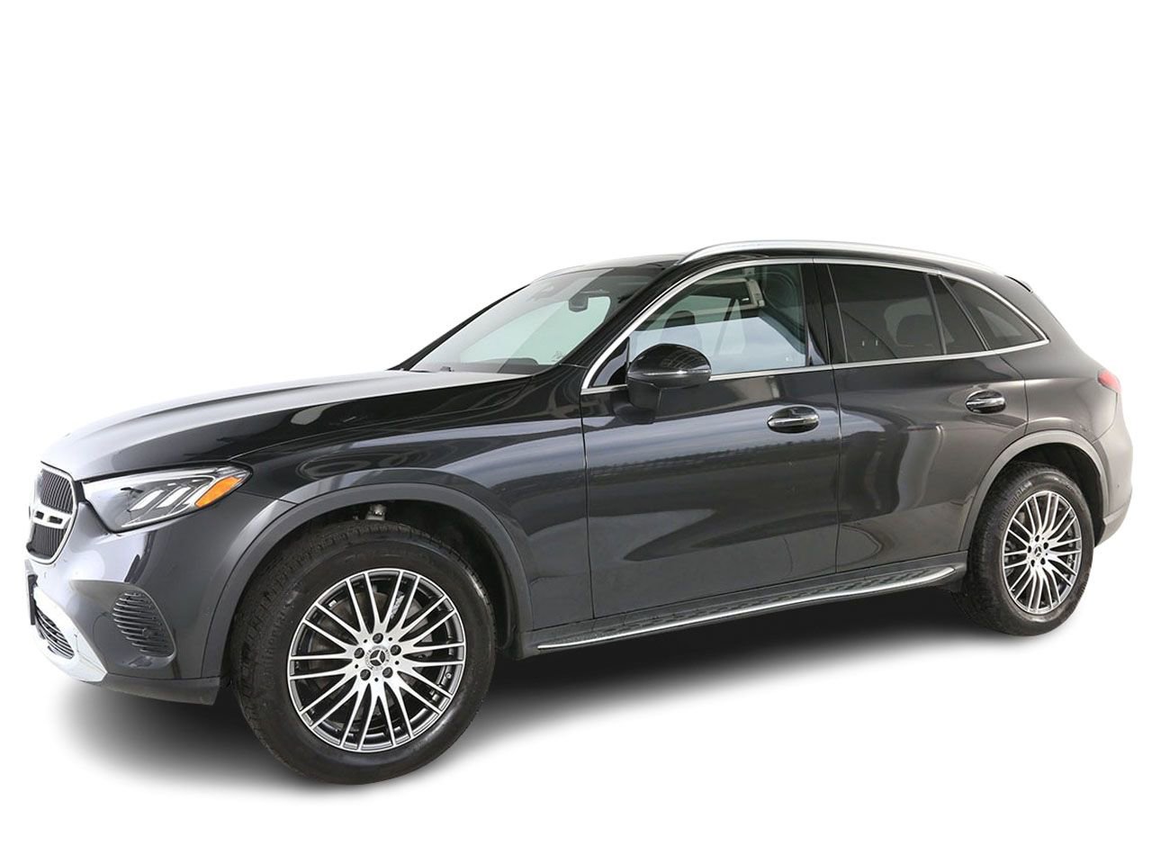 Used 2025 Mercedes-Benz GLC 300 4MATIC image 3