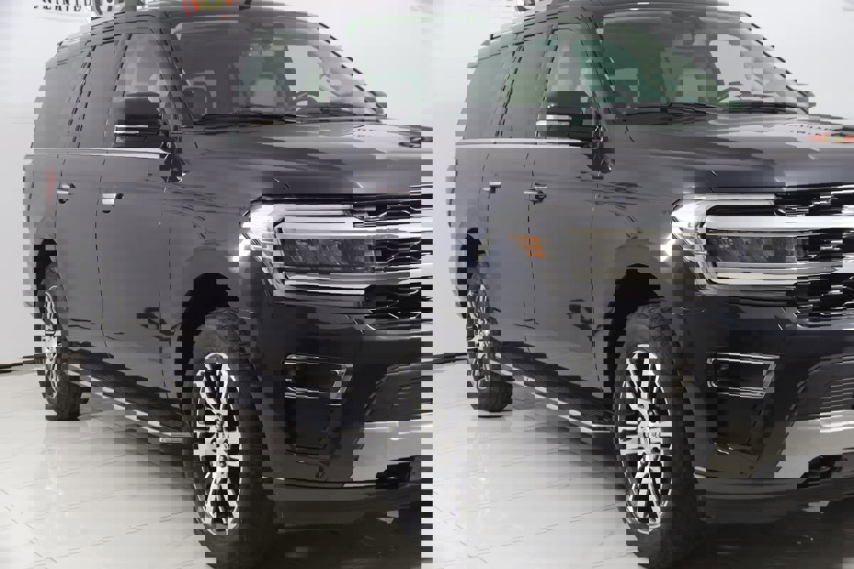 Used 2022 Ford Expedition Max Limited image 41