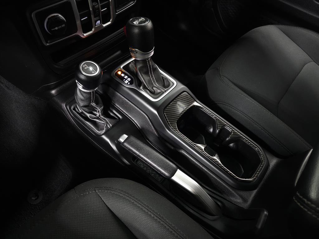 Used 2018 Jeep Wrangler Unlimited Sahara w/ Dual Top Group image 27