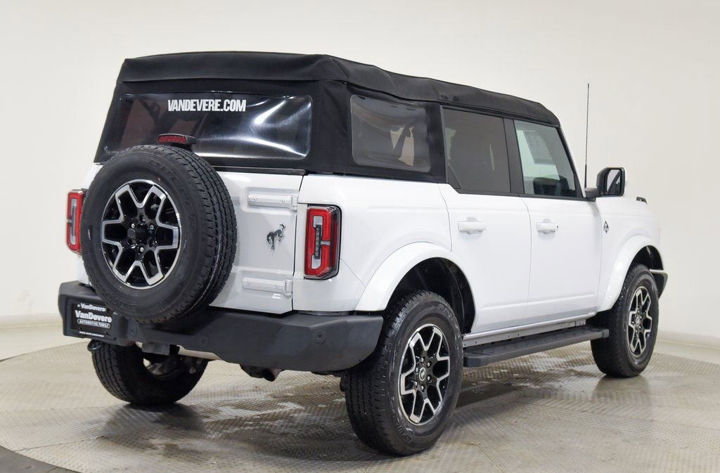 Used 2024 Ford Bronco Outer Banks image 11