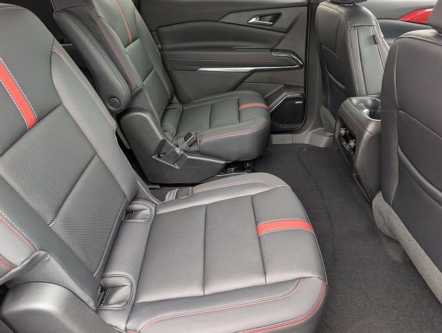 New 2026 Chevrolet Traverse RS image 13