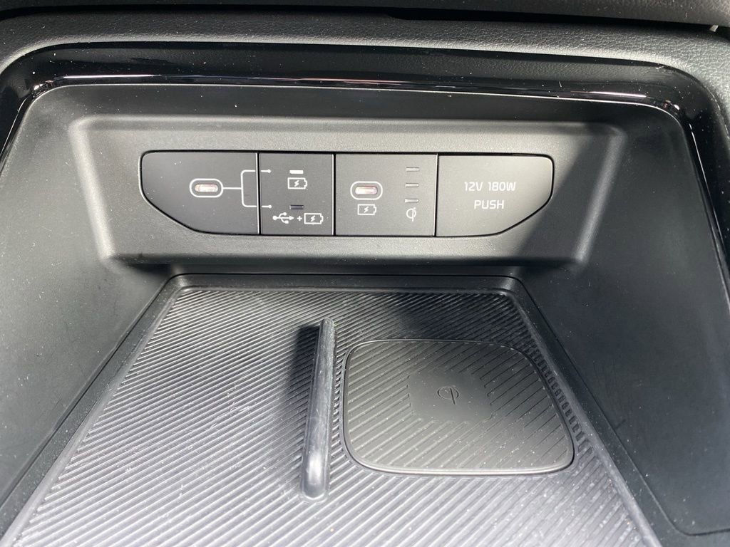 Certified 2025 Kia K5 GT-Line image 32