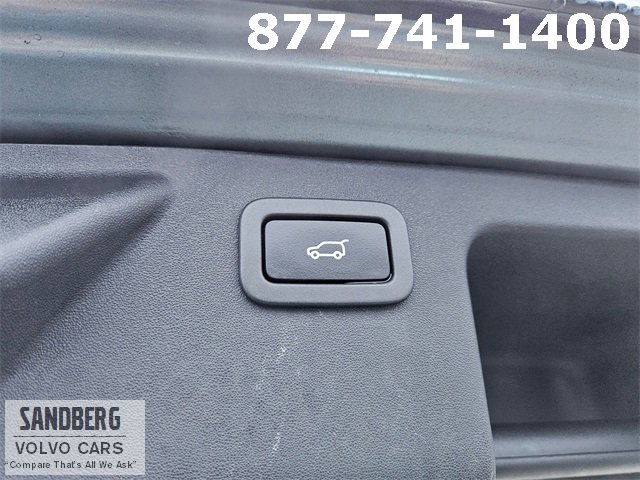 Used 2015 Land Rover Discovery Sport HSE Luxury image 11