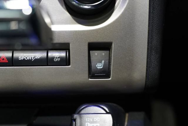 Used 2013 Dodge Challenger SRT8 w/ Harman Kardon Audio Group RWD image 30