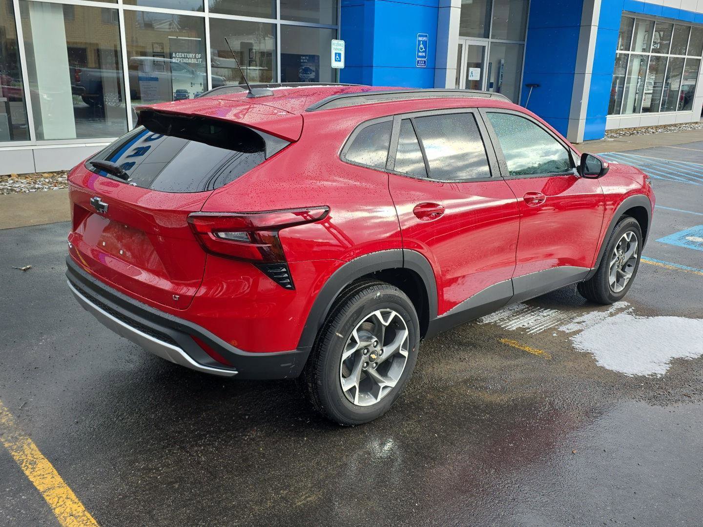 New 2026 Chevrolet Trax LT w/ Sunroof Package image 8